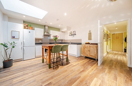 1 bedroom apartment for sale - Colonnade Gardens, London, W3 - Property View 3