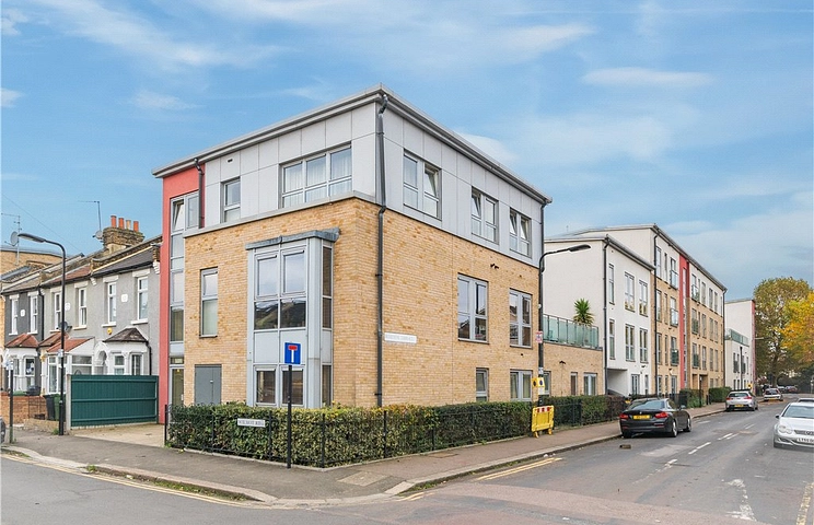 2 bedroom apartment for sale - Wilmot Road, London, E10 - Property View 1