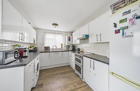 2 bedroom house for sale - Morton Road, London, E15