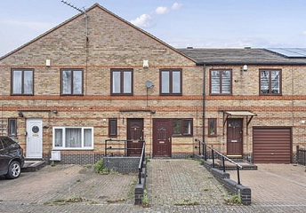 4 bedroom house for sale - Nightingale Way, Beckton, E6 - Property View 1