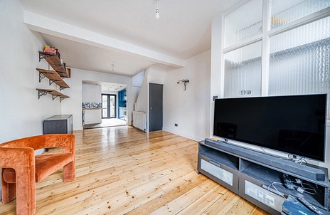 2 bedroom house for sale - Pitchford Street, London, E15 - Property View 2