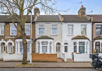 3 bedroom house for sale - Credon Road, London, E13 - Property View 1