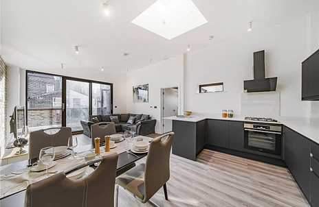 2 bedroom apartment for sale - Michigan Avenue, London, E12