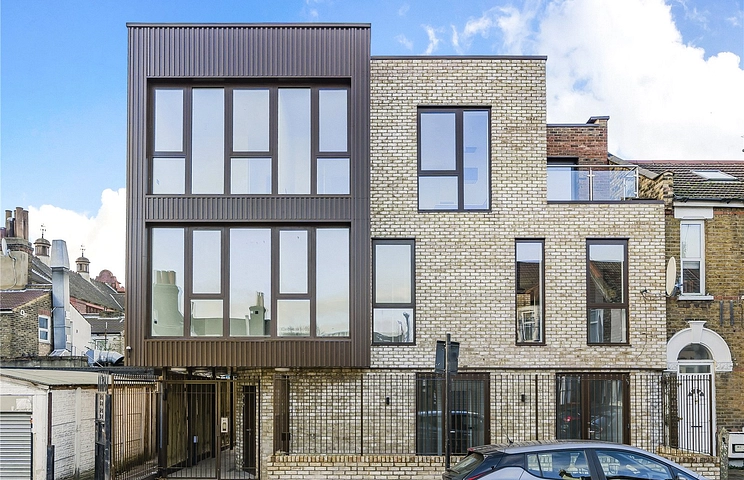 2 bedroom apartment for sale - Michigan Avenue, London, E12