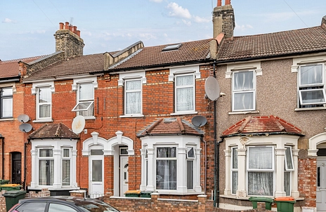 2 bedroom house for sale - Kempton Road, London, E6