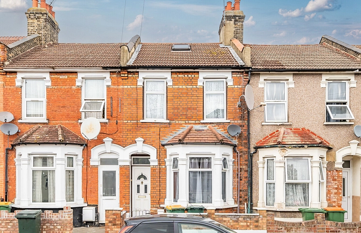 2 bedroom house for sale - Kempton Road, London, E6