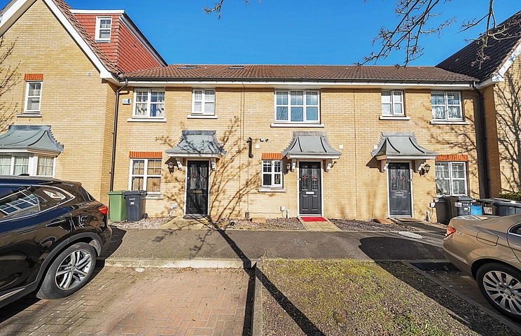 2 bedroom house for sale - Piper Way, Ilford, IG1