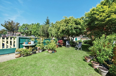 2 bedroom house for sale - Amidas Gardens, Dagenham, RM8