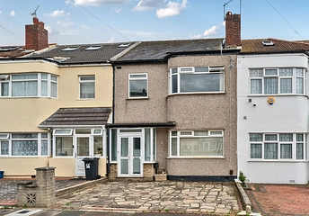 3 bedroom house for sale - Oaks Lane, Ilford, IG2