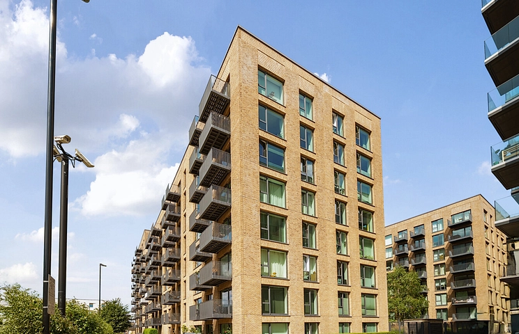 2 bedroom apartment for sale - Regalia Close, London, E16