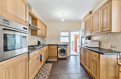 3 bedroom house for sale - Macaulay Road, London, E6