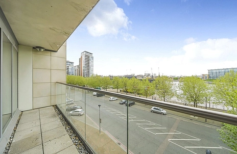 2 bedroom apartment for sale - Western Gateway, London, E16