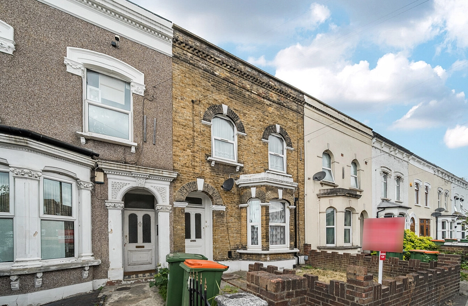 2 bedroom apartment for sale - Dames Road, London, E7