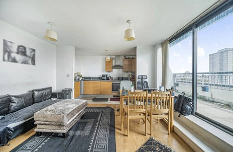2 bedroom apartment for sale - High Street, London, E15