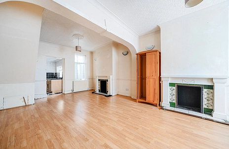 2 bedroom house for sale - Pitchford Street, London, E15