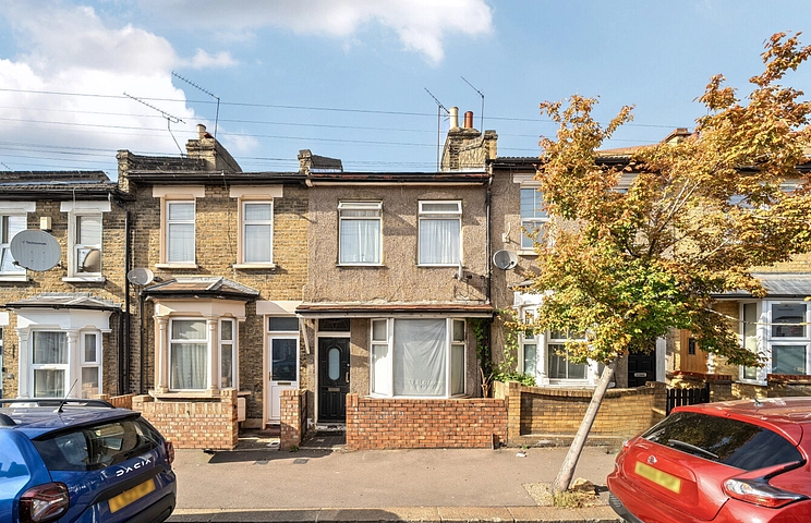 2 bedroom house for sale - Pitchford Street, London, E15