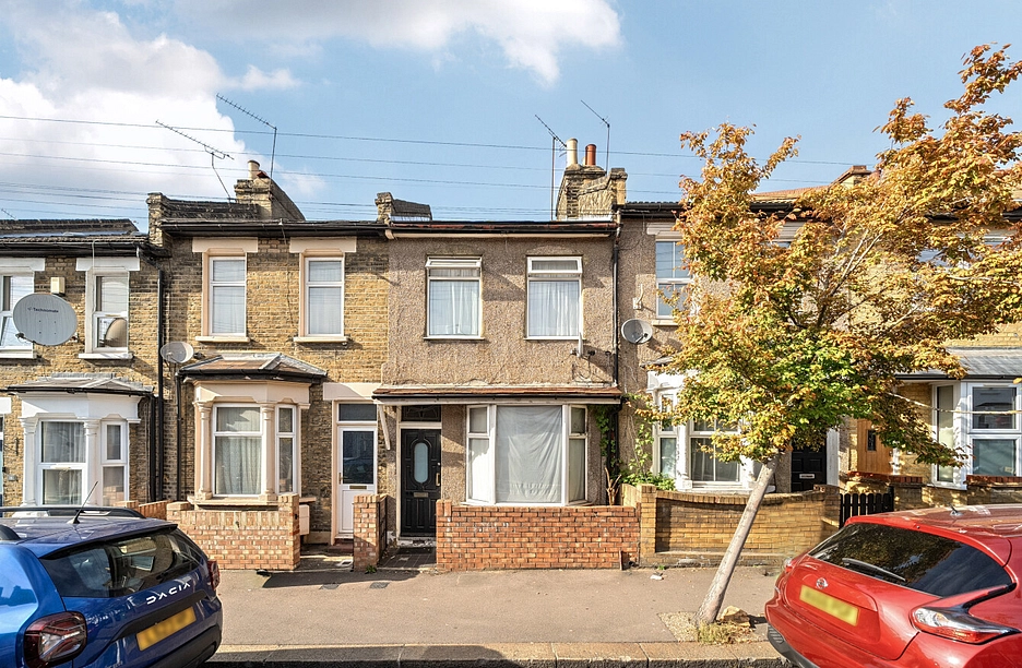 2 bedroom house for sale - Pitchford Street, London, E15
