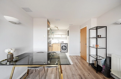 1 bedroom apartment for sale - Flint Close, London, E15 - Property View 2