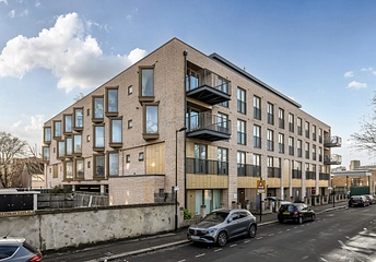 2 bedroom apartment for sale - Shipman Road, London, E16 - Property View 1