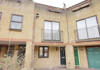 3 bedroom house for sale - Clarence Road, Manor Park, London, E12 - Property View 1
