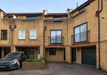 3 bedroom house for sale - Clarence Road, Manor Park, London, E12 - Property View 1