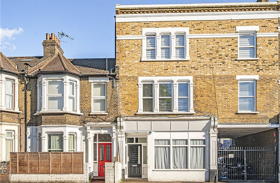 3 bedroom apartment for sale - Lea Bridge Road, Leyton, London, E10 - Property View 1