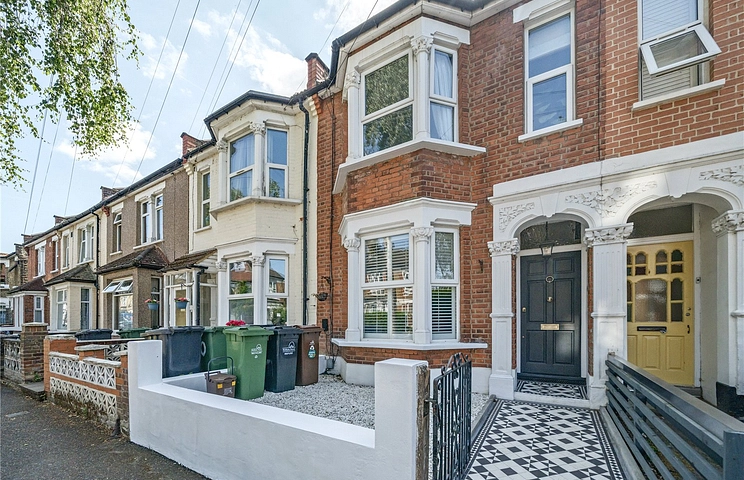 3 bedroom house for sale - Scotts Road, London, E10 - Property View 1