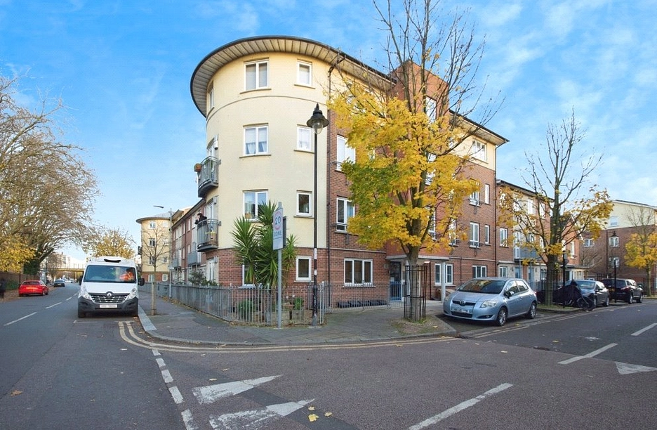 1 bedroom apartment for sale - Campion Road, London, E10