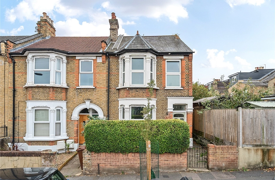 2 bedroom apartment for sale - Dawlish Road, London, E10