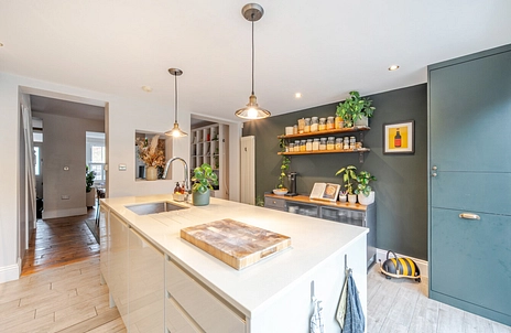 3 bedroom house for sale - Downsfield Road, London, E17