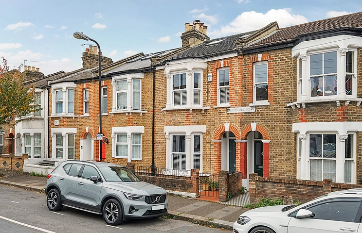 3 bedroom house for sale - Downsfield Road, London, E17