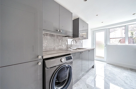 4 bedroom house for sale - Cann Hall Road, London, E11 - Property View 3