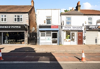 1 bedroom duplex for sale - High Road Leyton, London, E10 - Property View 1
