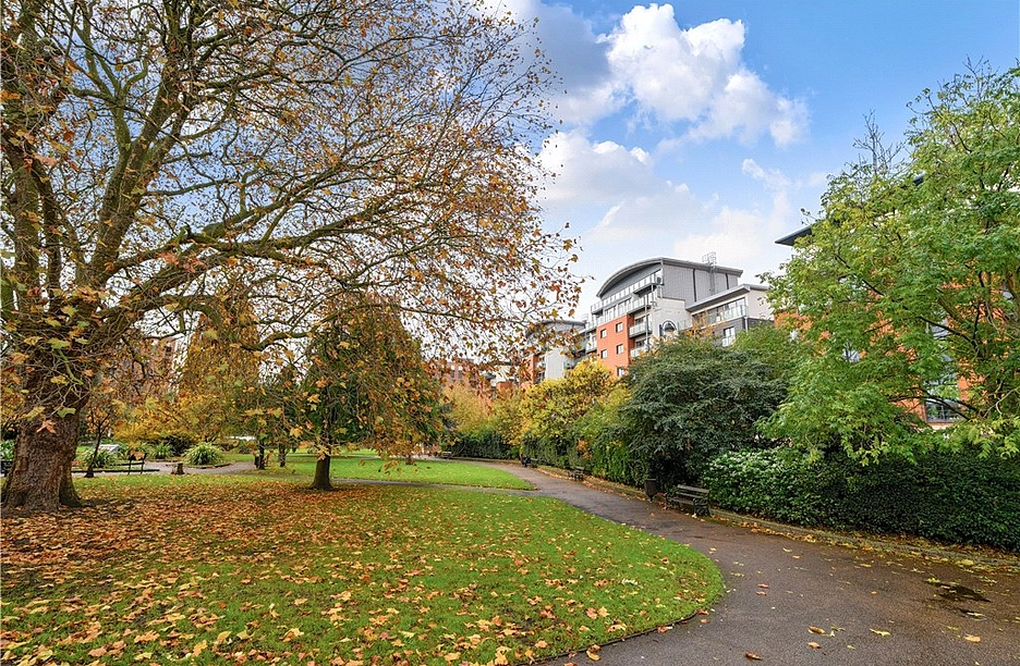 2 bedroom apartment for sale - Buckingham Road, Leyton, London, E10