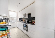 3 bedroom apartment for sale - Askew Road, London, W12 - Property View 2