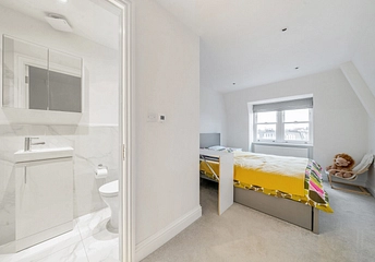 3 bedroom apartment for sale - Askew Road, London, W12 - Property View 1