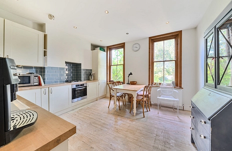 2 bedroom apartment for sale - Westville Road, London, W12 - Property View 2
