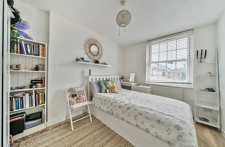 3 bedroom apartment for sale - Emlyn Gardens, London, W12