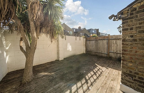 2 bedroom apartment for sale - Valetta Road, London, W3