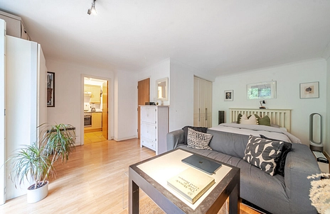 studio for sale - Brompton Park Crescent, London, SW6