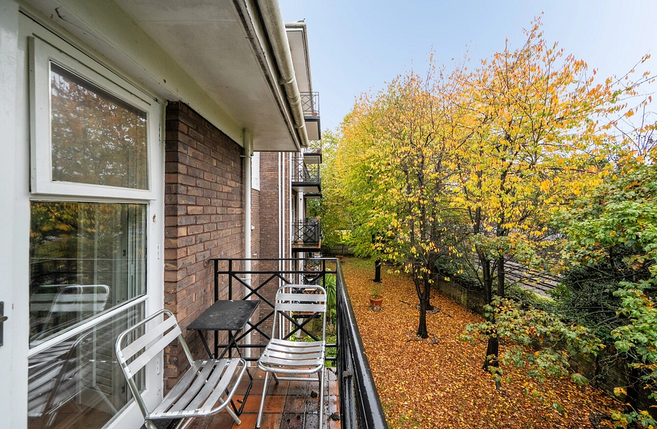 studio for sale - Brompton Park Crescent, London, SW6