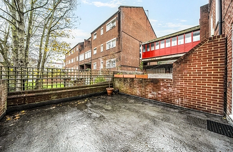 2 bedroom apartment for sale - Ollgar Close, London, W12 - Property View 3