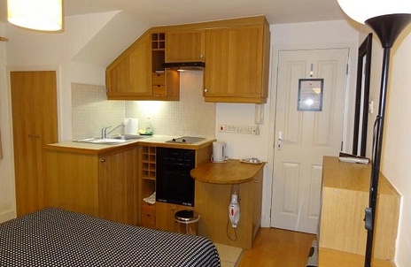 studio to rent - Mabledon Place, WC1H