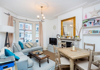 2 bedroom apartment to rent - Prideaux Road, London, SW9 - Property View 1