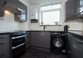 3 bedroom apartment to rent - Crescent Court, Park Hill, London, SW4 - Property View 1