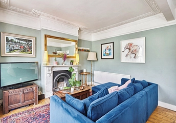 3 bedroom apartment to rent - Brading Road, London, SW2 - Property View 1