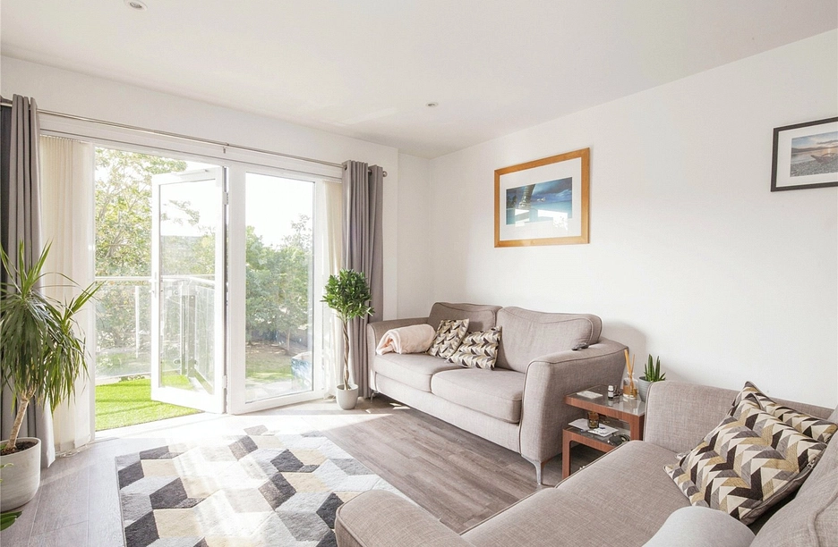 2 bedroom apartment to rent - Brickfield Road, London, SW4