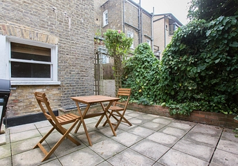 2 bedroom apartment to rent - Sandmere Road, London, SW4 - Property View 1