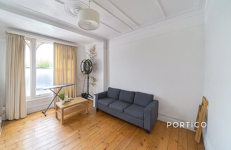 1 bedroom apartment to rent - Dinsmore Road, London, SW12