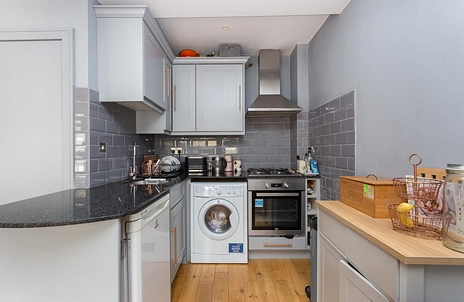 1 bedroom apartment to rent - Santley Street, London, SW4 - Property View 3